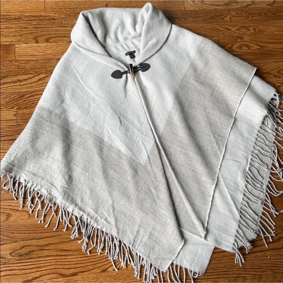 Ann taylor grey poncho/ cape - Picture 1 of 4